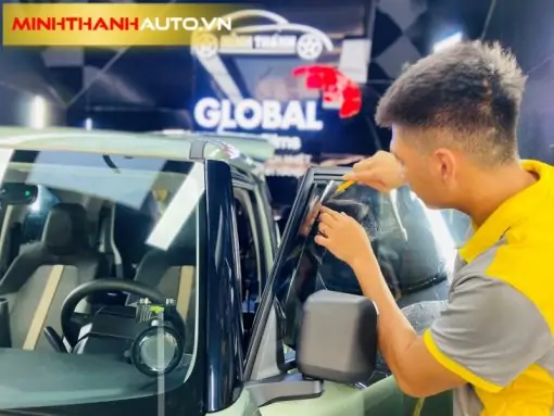 minh thanh auto dan phim cach nhiet llumar cho vinfast vf3