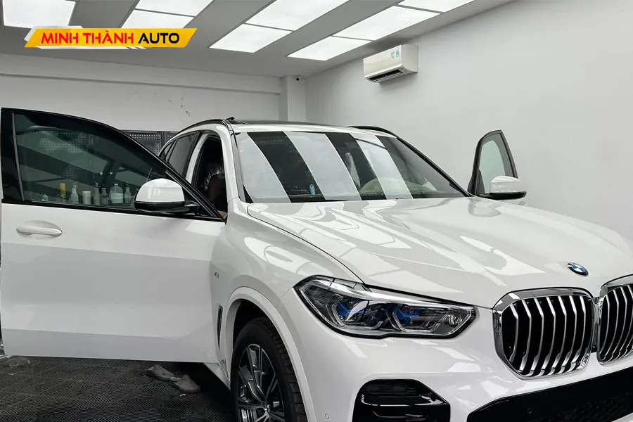 Những điều cần biết khi dán phim cách nhiệt Vkool xe BMW X5