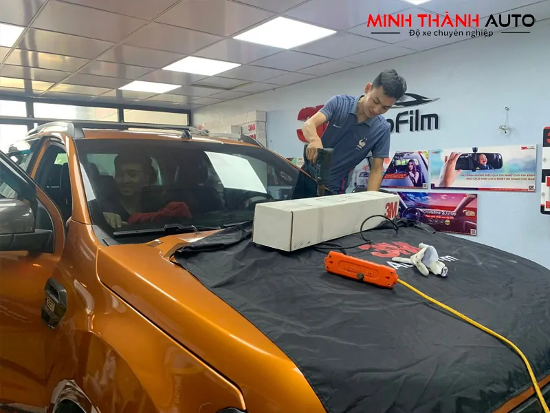 Dan-phim-cach-nhiet-o-to-thanh-hoa-huy-hoang-auto-minhthanhauto