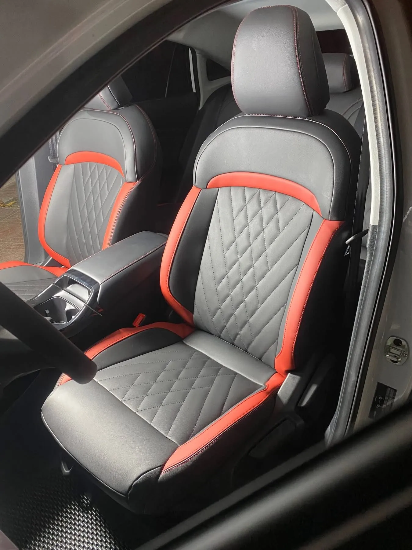 Mẫu Bọc Ghế Vinfast Limo Green (5)