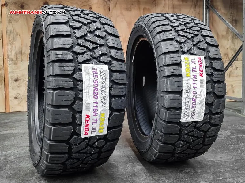 Mau-son-ford-everest-2025-13