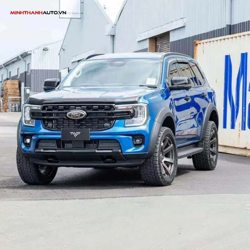 Mau-son-ford-everest-2025-18