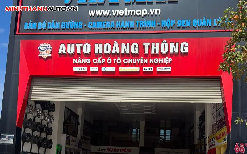 Hoang Thong Hoang Thong don vi di dau thi truong dan phim cach nhiet 3M CR BLK tai Hue