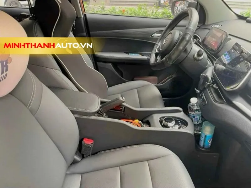 minh thanh auto hoan thien lap dat yen ngua va be ti tay Nâng cấp Yên Ngựa Và Bệ Tì Tay Cho VinFast VF5 tại Thanh Hóa