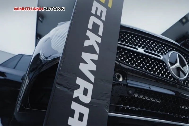 10-phu-kien-mercedes-glc-2025-sieu-chat-nen-lap-dat-3