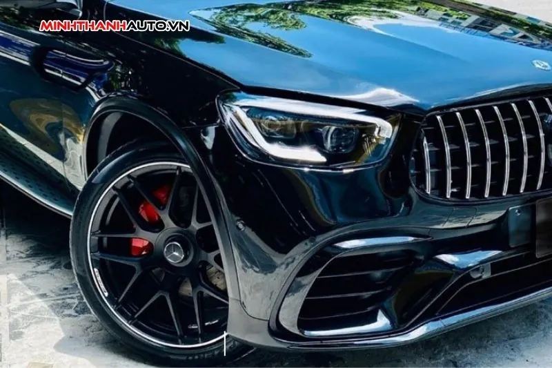 10-phu-kien-mercedes-glc-2025-sieu-chat-nen-lap-dat-7