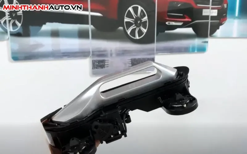 lap dat tay nam cua zin theo xe dien vinfats vf7 vf9 Lap Dat Tay Nam Cua Zin Theo Xe Dien Vinfats Vf7 Vf9