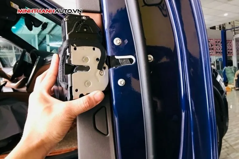 Lynk-co-06-10-phu-kien-sieu-chat-88