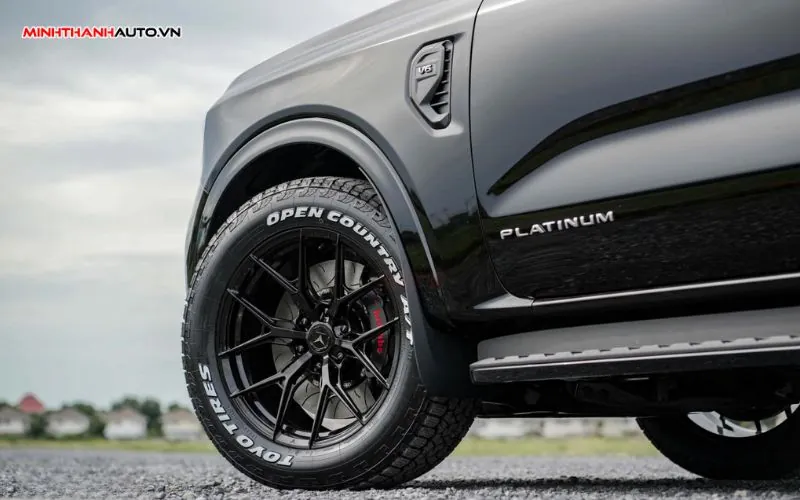 Phu-kien-do-everest-chinh-hang-15