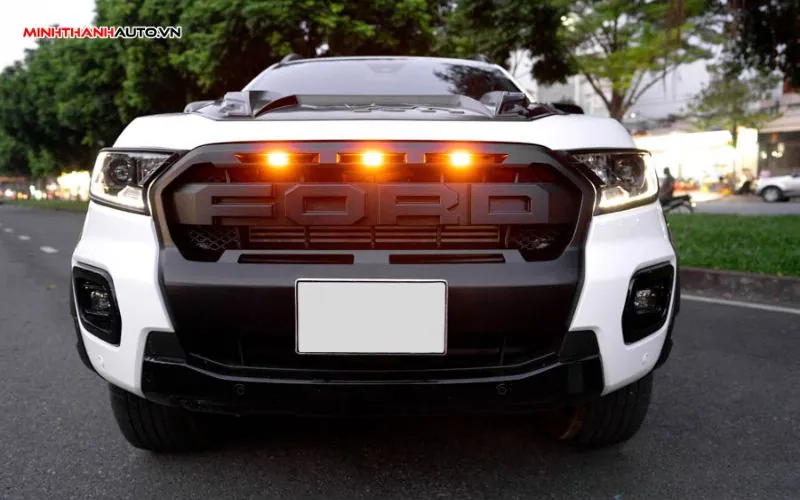 Phu-kien-do-everest-chinh-hang-17