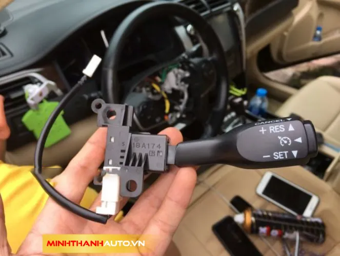 minh thanh auto lap dat Cruise Control cho xe Toyota giu toc do Minh Thanh Auto Lap Dat Cruise Control Cho Xe Toyota Giu Toc Do