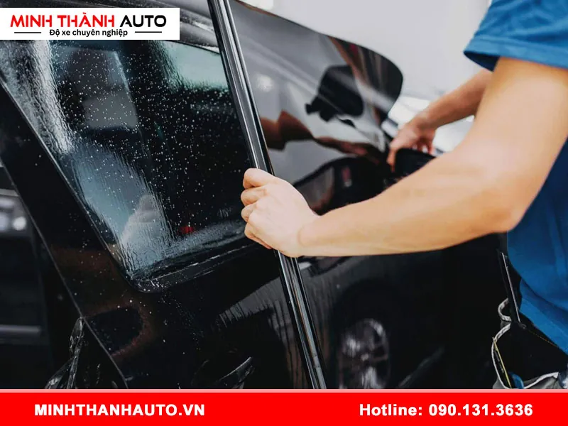 Giá phim cách nhiệt 3m kính lái